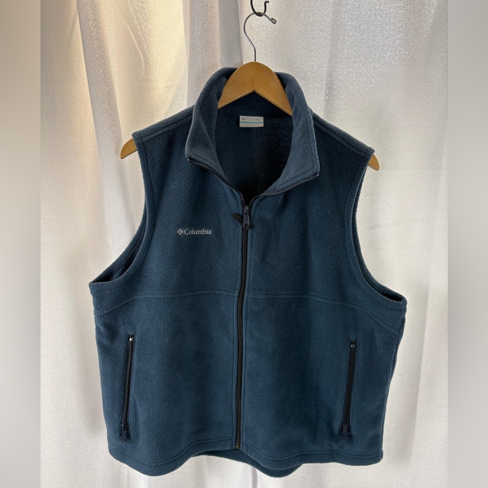 Columbia Fleece Full Zip Vest Women's Size 1X EUC 638